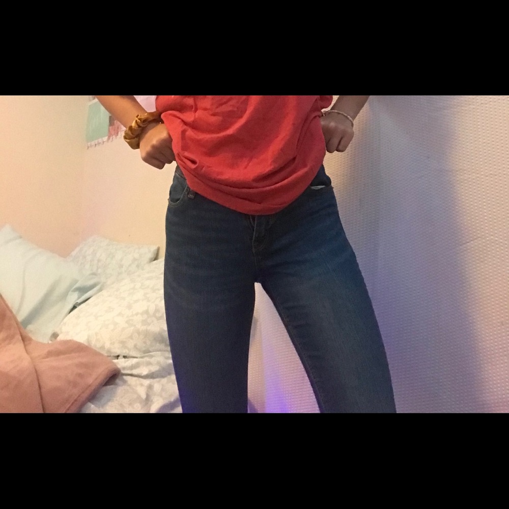 Blue skinny jeans
